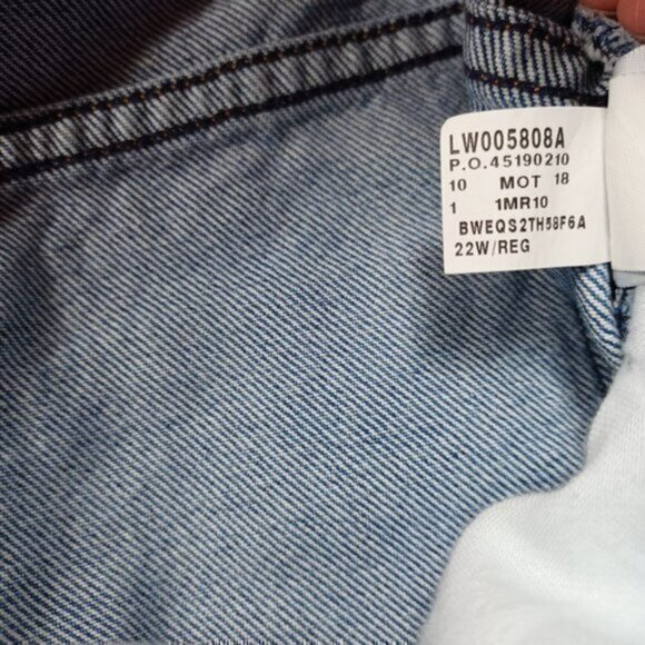 LL Bean womens medium wash Original relaxed stretch jeans 22x30 EUC - Picture 6 of 6